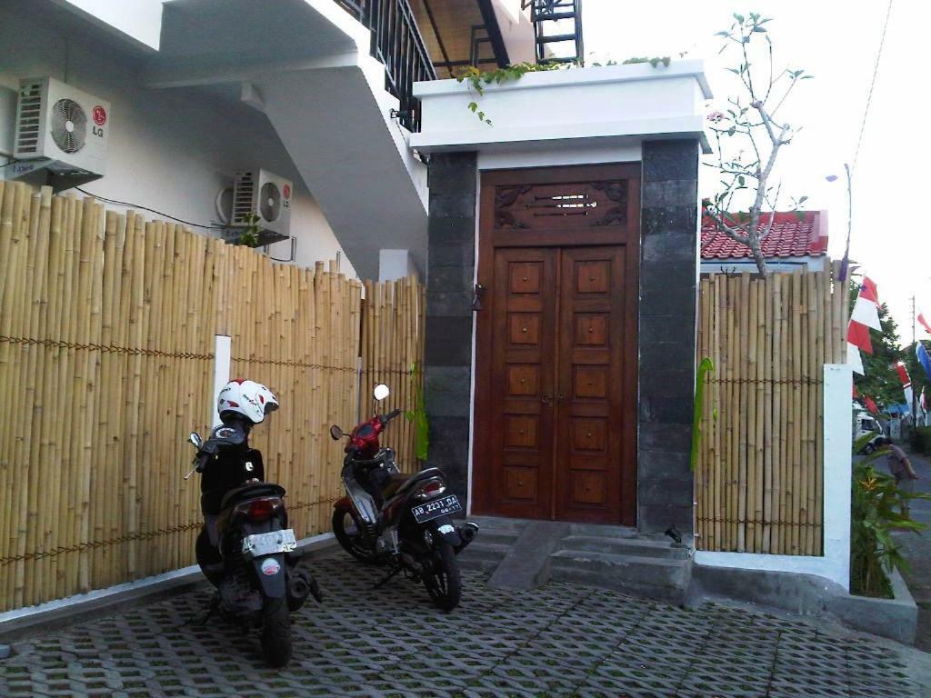 The Wayang Homestay Джокякарта Екстериор снимка
